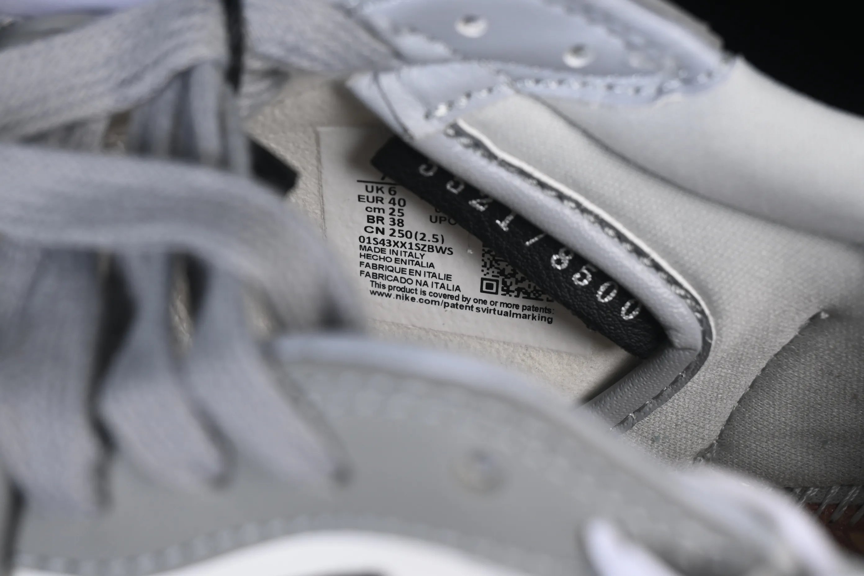 All categories Air Jordan Jordan series basketball shoes Air Jordan 1 Low Dior x Air Jordan 1 Low AJ1 Joe 1 Dior joint white gray low top CN8608-002